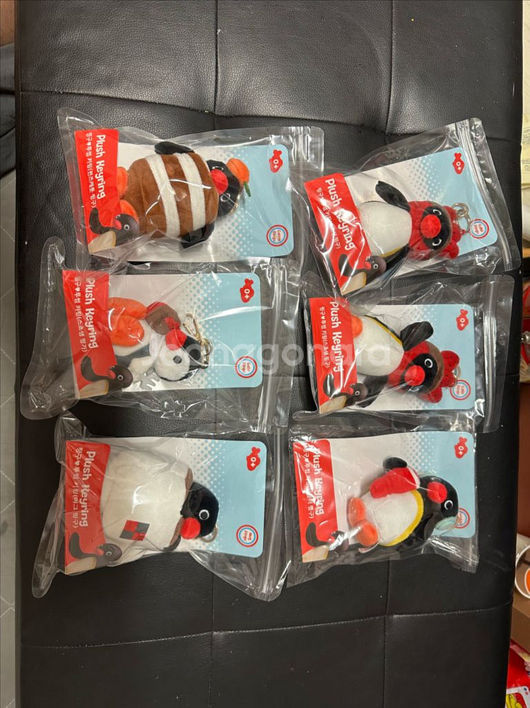 투썸 펭귄 키링 인형--0