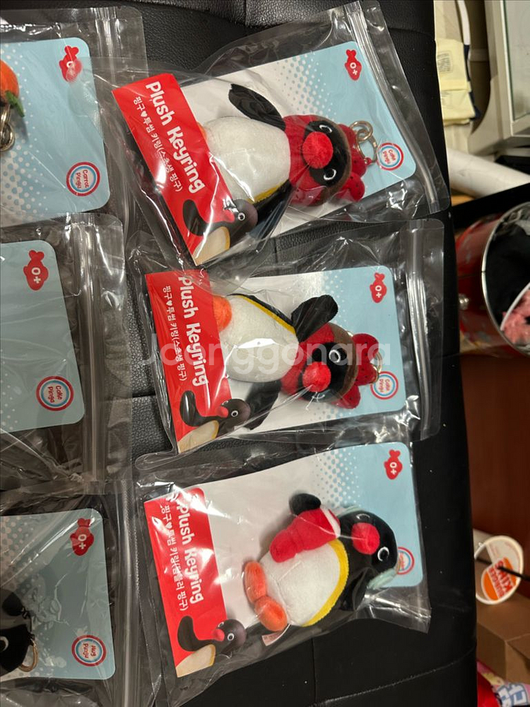 투썸 펭귄 키링 인형--1