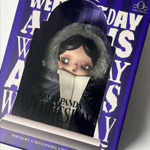 팝마트 스컬판다 X 웬즈데이 새상품