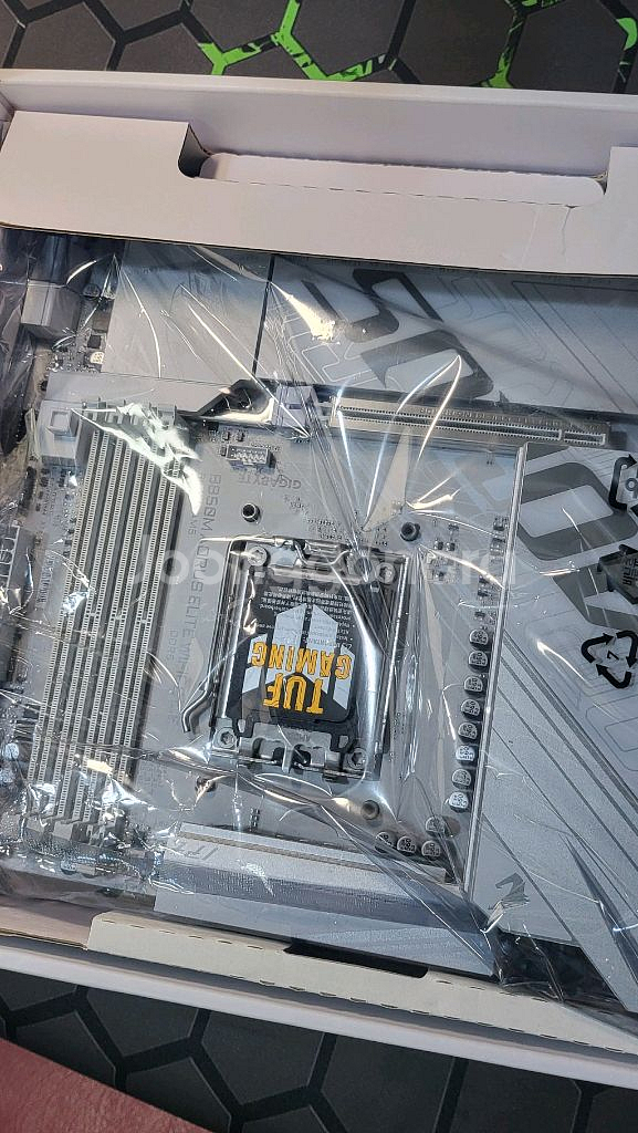 기가바이트 B850M AORUS ELITE WIFI ICE 판매합니다--1