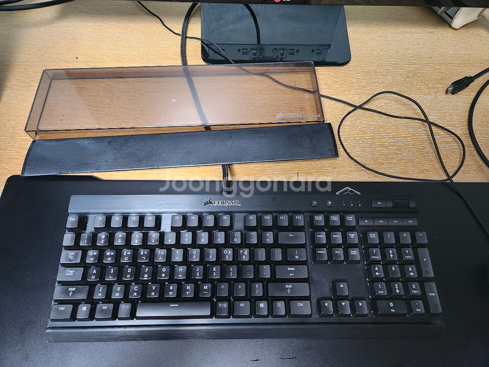 게이밍 PC 반본체 + 모니터 일체--5