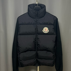 [정품] 몽클레어 빅로고 니트패딩 블랙 L size