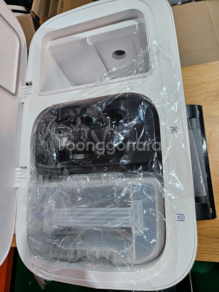 쿠쿠 파워클론 로봇청소기 AI 올인원 스테이션--3