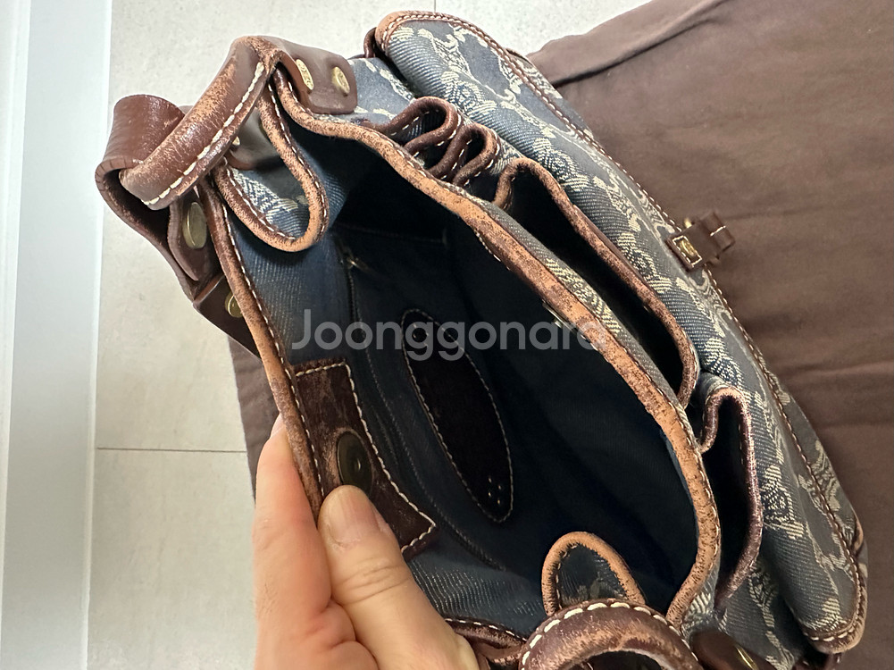 셀린느 트리오페 빈티지 숄더백--5