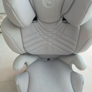 싸이벡스 솔루션티플러스 아이사이즈 카시트