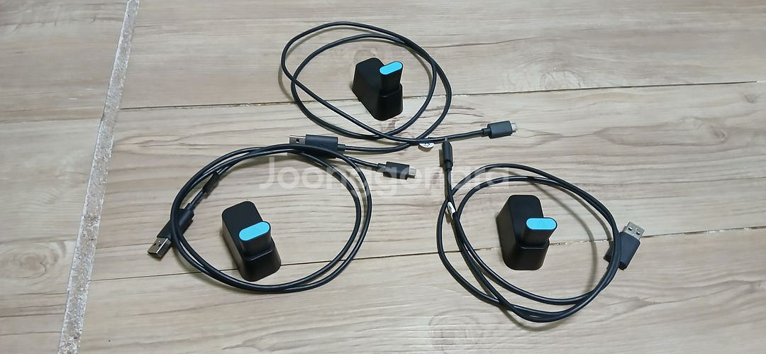 바이브 트래커 2.0 3개 + 뮤턴트 트래커 보조배터리--2