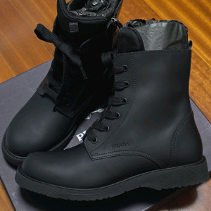 정품 프라다 워커 부츠 37 빅키즈 새제품