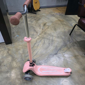 맘앤리틀 킥보드