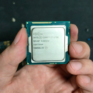 i7-4790 CPU 팝니다.