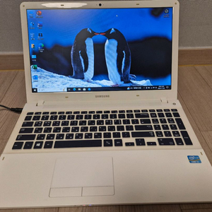 삼성 노트북 화이트 450R i3 팝니다