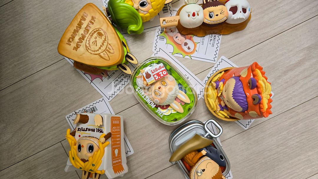 라부부 피규어 8+1 일괄 판매합니다--0