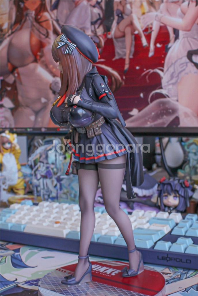 후류 1/7 승리의여신 니케 엠마 피규어--4