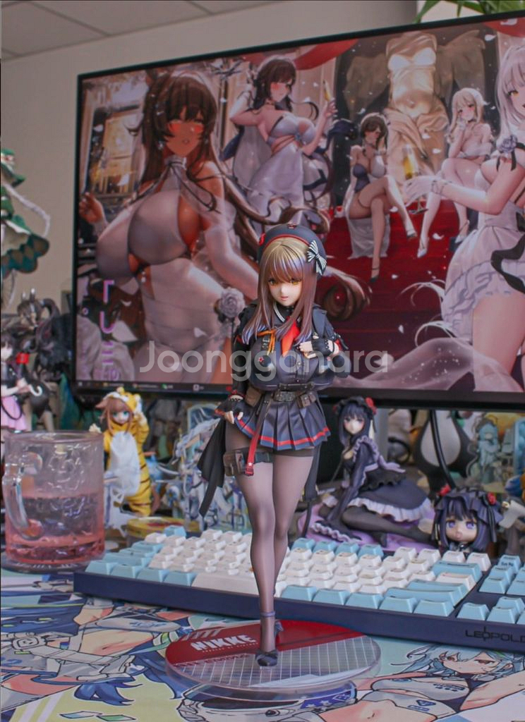 후류 1/7 승리의여신 니케 엠마 피규어--6