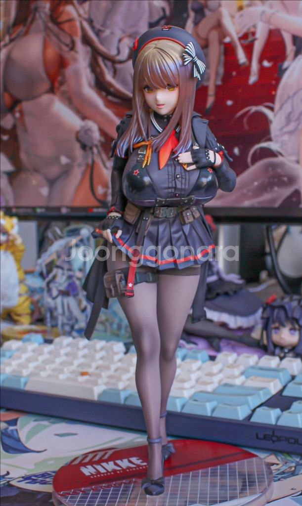 후류 1/7 승리의여신 니케 엠마 피규어--7