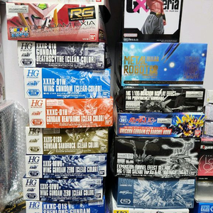 건담 프라모델 및 메탈빌드 등
