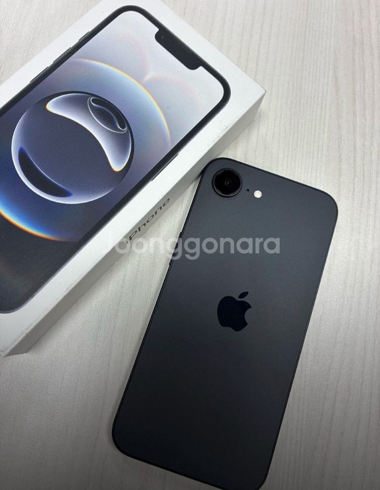 실사용10일 새상품급 아이폰 16e 256GB 자급제--0