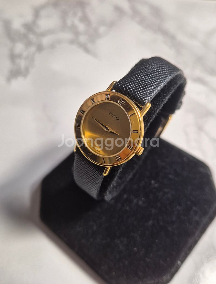 구찌 여성 금장시계 BTS 잔나비시계--1