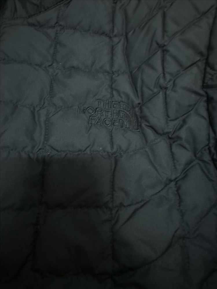 [100] 노스페이스 경량 패딩--1