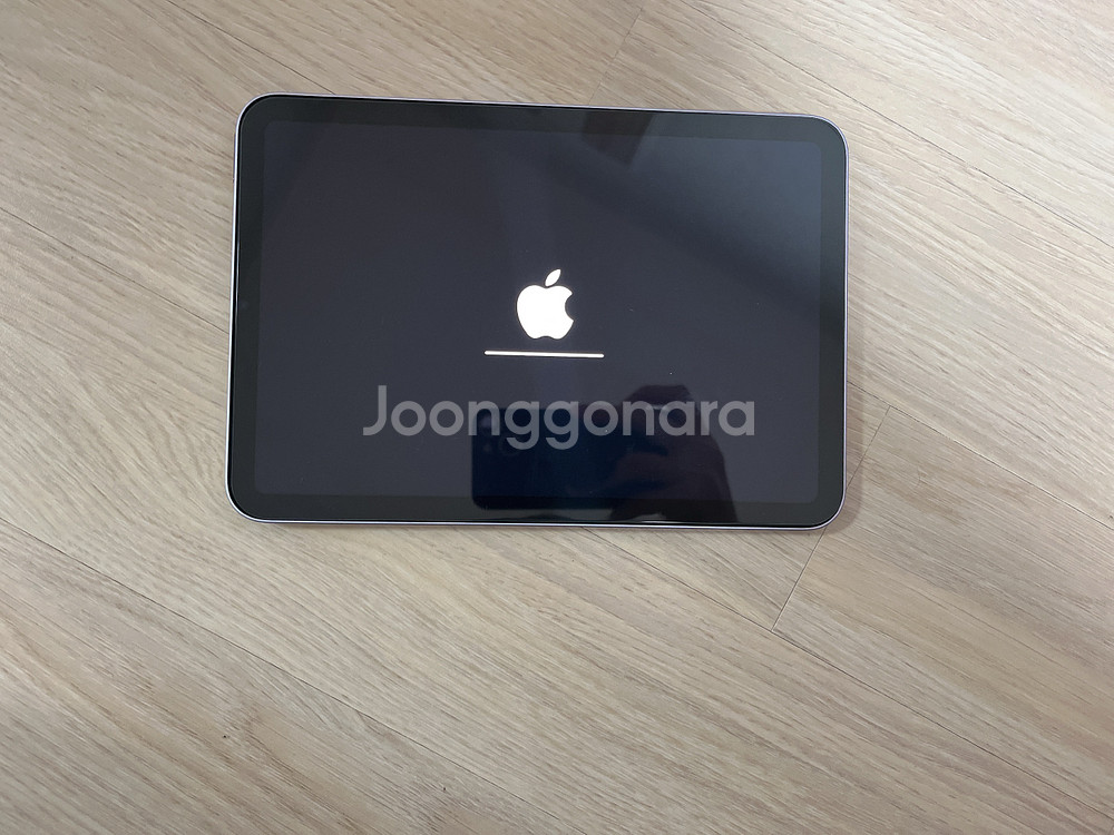 아이패드 미니 7세대 (a17 pro) 128GB 와이파이 + hou키보드케이스--7