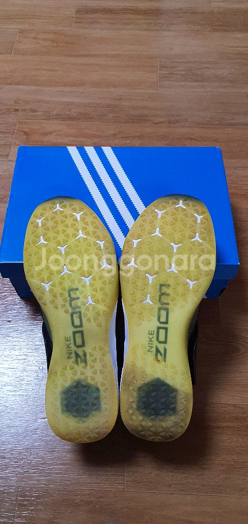 여.240) 나이키 여성 운동화, 에어줌 스트롱 Nike-Air--4