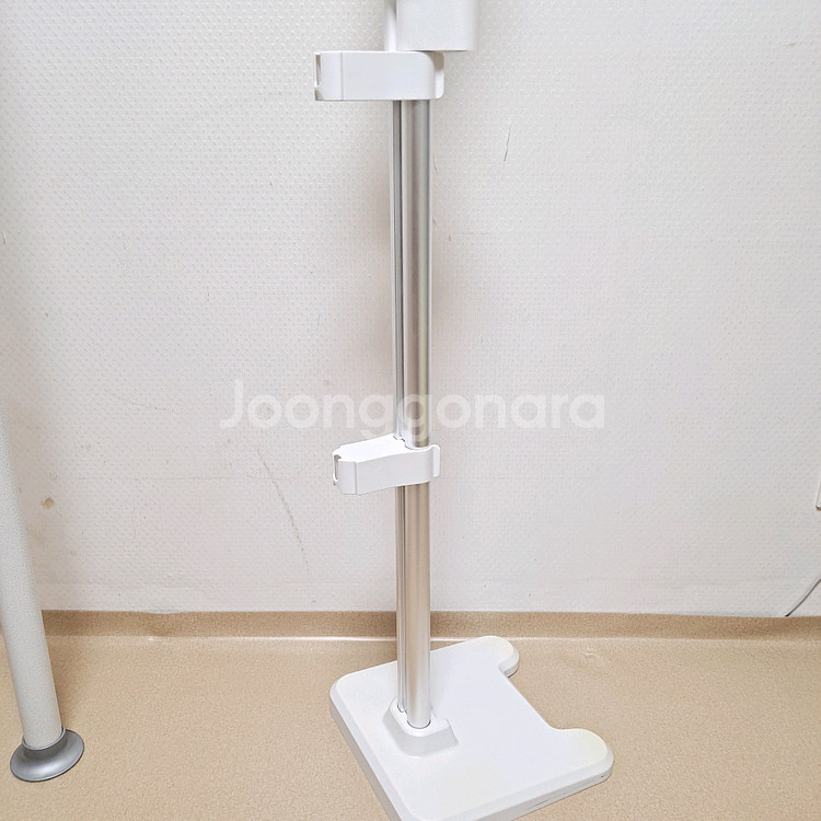 아이닉 i20 무선청소기 스탠드 거치대만 단품 악세사리 액세서리 부품--4