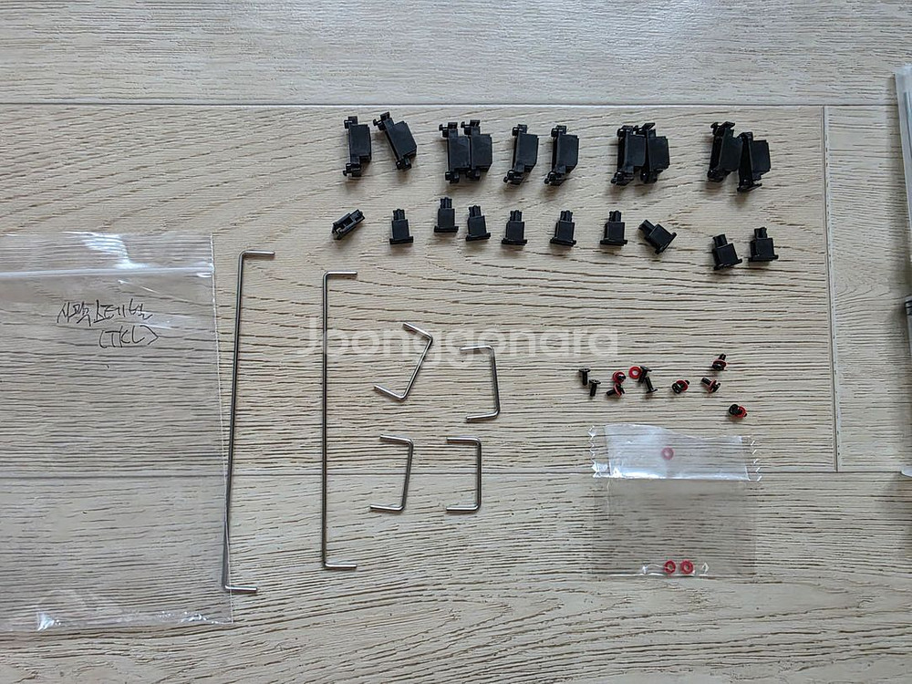 커스텀 키보드 용품 여러가지 일괄로 팝니다--3