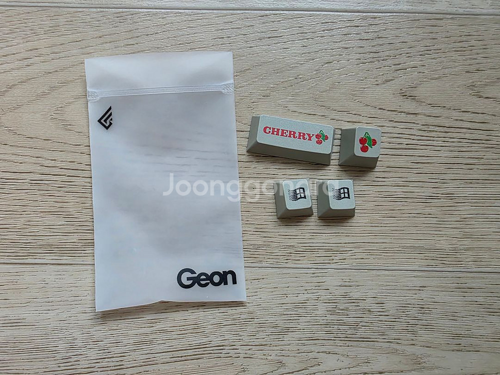 커스텀 키보드 용품 여러가지 일괄로 팝니다--4