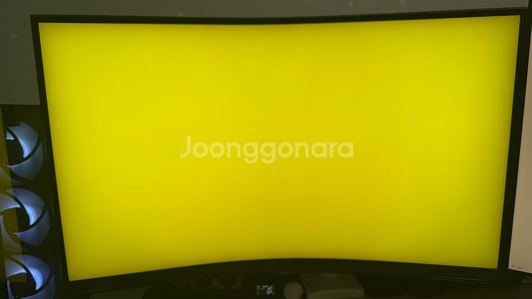 부산 직거래만) 삼성 neo g8 (32인치 4k 240hz mini led s32bg850) 모니터 팝니다.--3
