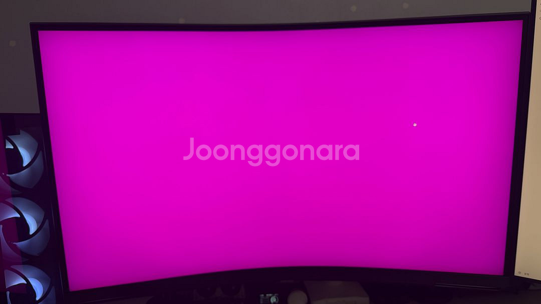 부산 직거래만) 삼성 neo g8 (32인치 4k 240hz mini led s32bg850) 모니터 팝니다.--4