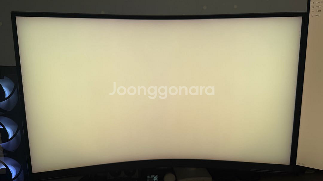 부산 직거래만) 삼성 neo g8 (32인치 4k 240hz mini led s32bg850) 모니터 팝니다.--9