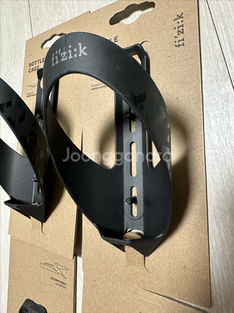 피직 에어리스 물통 케이지 + 마운트--1