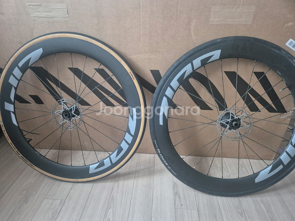 짚 404 파이어크레스트--0