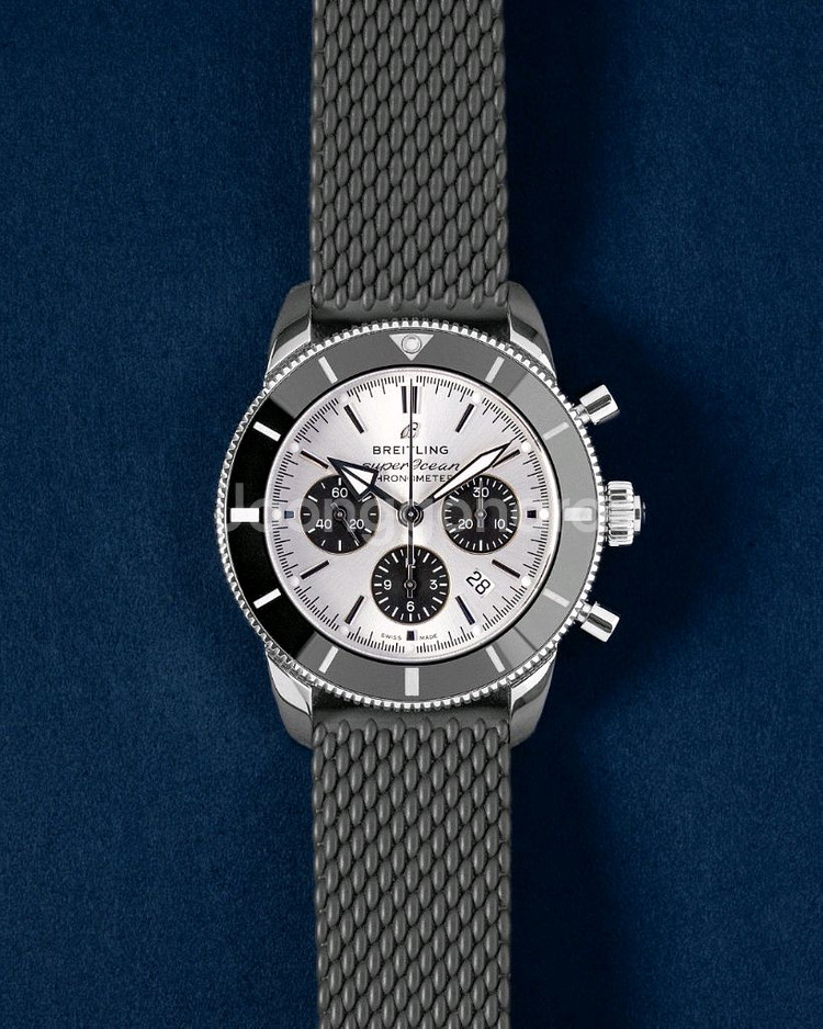 브라이틀링 슈퍼오션 헤리티지 44 크로노그래프 B01--0