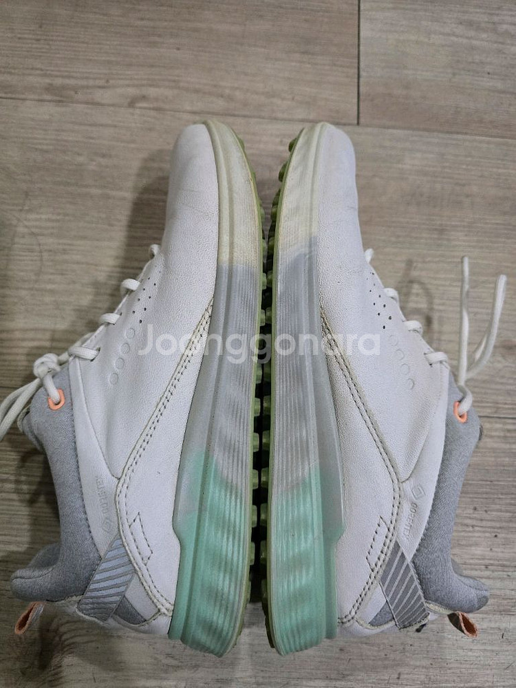 ECCO GOLF 스파이크리스 가죽골프화 36 225--4