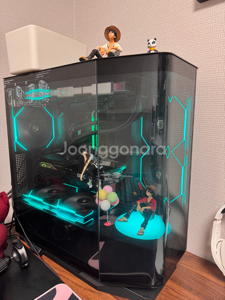 RTX 4070 Ti SUPER +7800X3D 하이엔드 본체 (상태 최상 / 사용 1개월)--4