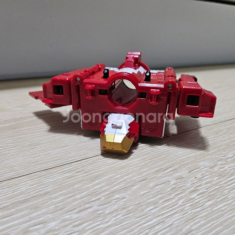 (날개 1개 없음) 애니멀포스 큐브 이글 판매합니다.--0