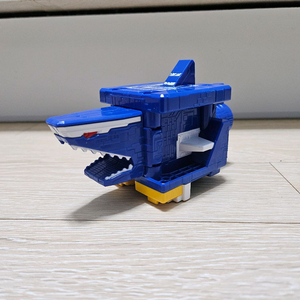 애니멀포스 큐브 샤크 판매합니다.