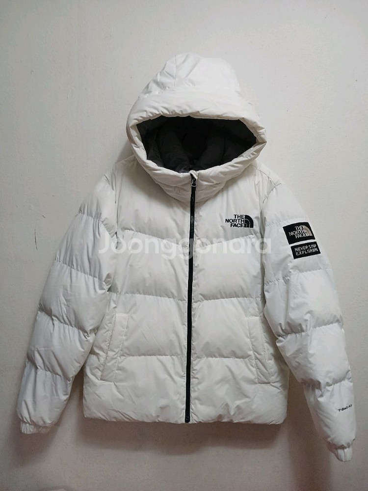 노스페이스 여성 화이트 패딩 점퍼 사이즈 90(S)--0