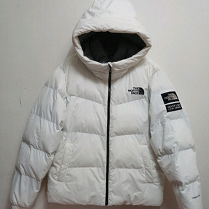 노스페이스 여성 화이트 패딩 점퍼 사이즈 90(S)