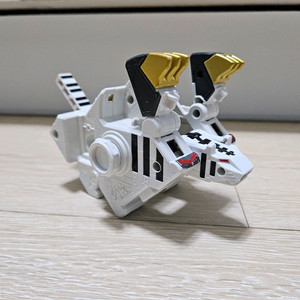 애니멀포스 큐브 타이거 판매합니다.