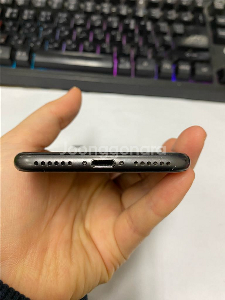 아이폰8 스그 액정SS급 256GB 배터리100%--6