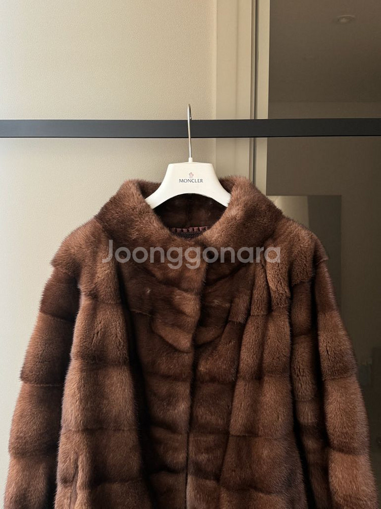 마호가니 호리젠탈 밍크코트--1