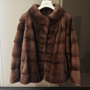 마호가니 호리젠탈 밍크코트