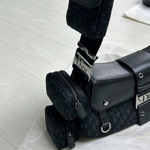 디올 오블리크 시크릿 시크 숄더백 블랙 이미지