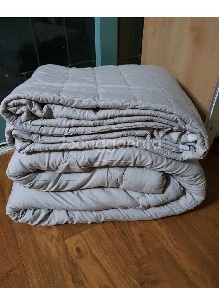 이불1개+침대패드1개 같은셋트 2가지 합 저렴히 2만6천원--0