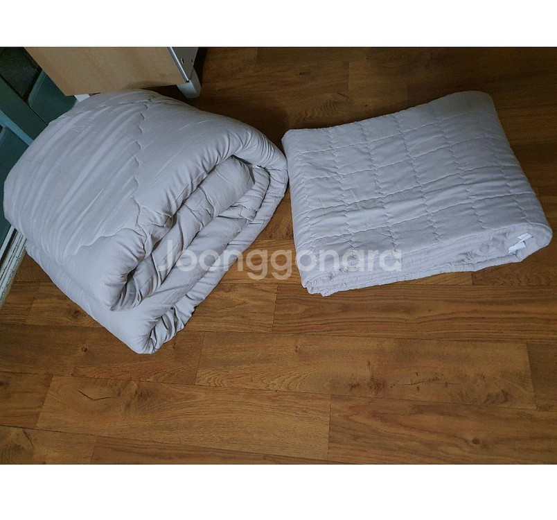 이불1개+침대패드1개 같은셋트 2가지 합 저렴히 2만6천원--2