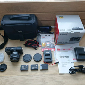 캐논 EOS M200 미러리스 카메라