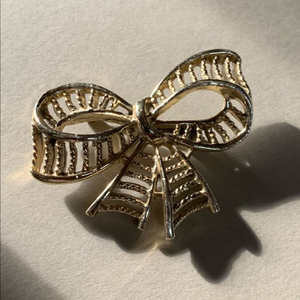 빈티지 Gerrys 리본 브로치