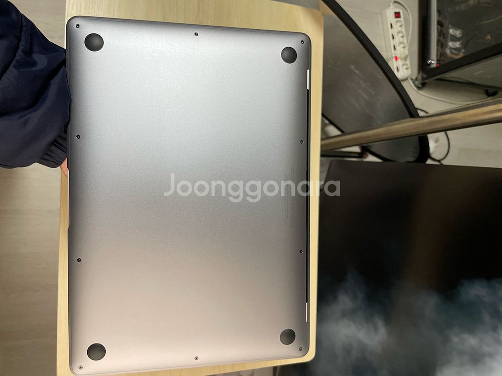맥북 에어 M1 8gb RAM 256gb ssd 매직 마우스 세트--3