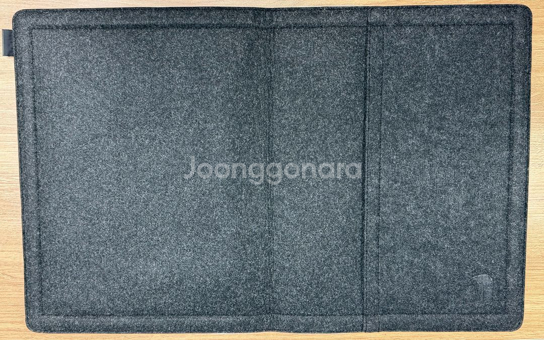 [팩앤폴드] 슬리브매트 프로 크림 Tablet L 팝니다--2